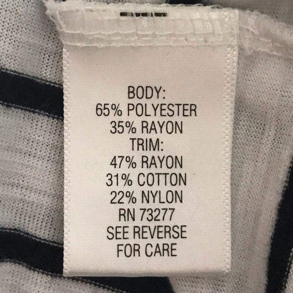 Women’s Apt 9 long-sleeved lace-trim shirt - Picture 9 of 12